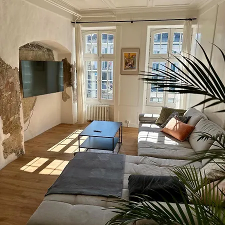 Guest house Loftwohnung Direkt Am Thuner Rathausplatz *
