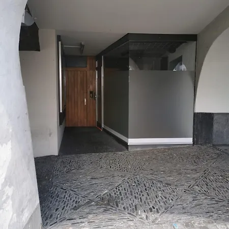 Loftwohnung Direkt Am Thuner Rathausplatz ثون